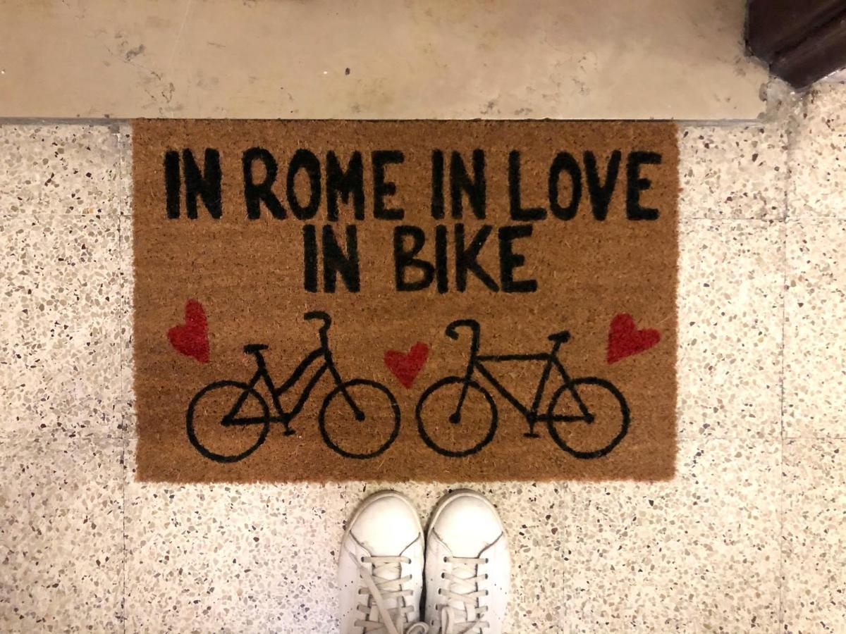 In Rome In Love In Bike 외부 사진